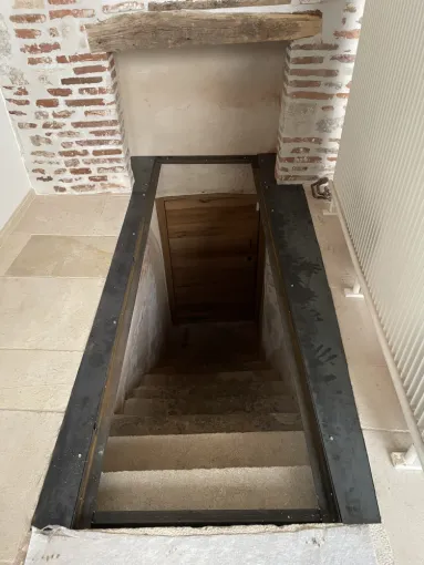 Conception, fabrication et pose d'une trappe en acier à Cahors