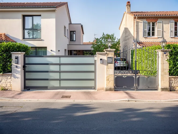 Portail automatique ou portail manuel