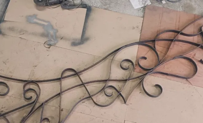 Escalier avec garde-corps en acier thermolaqué à Lanta