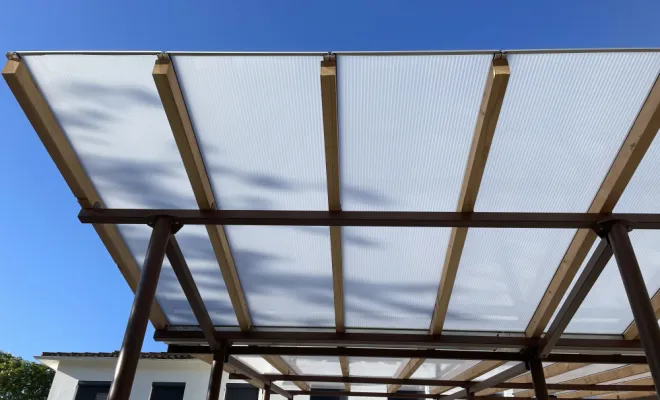 Conception, fabrication et pose de pergola à Larrazet