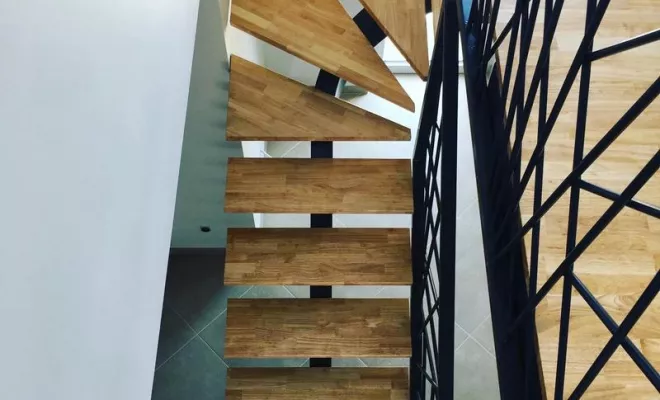 Pose de menuiserie, Lavit, Alfer Einstein